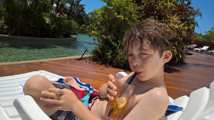 wp_20161113_12_23_00_pro